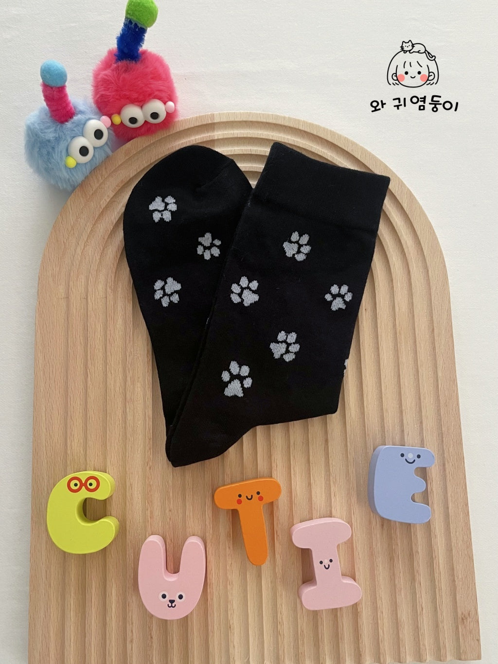 Paw Trails Socks